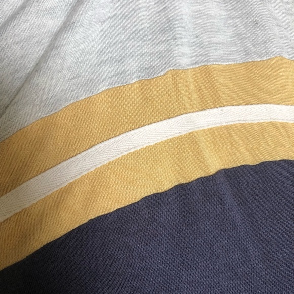 Lightweight colorblock hoodie - Picture 3 of 4